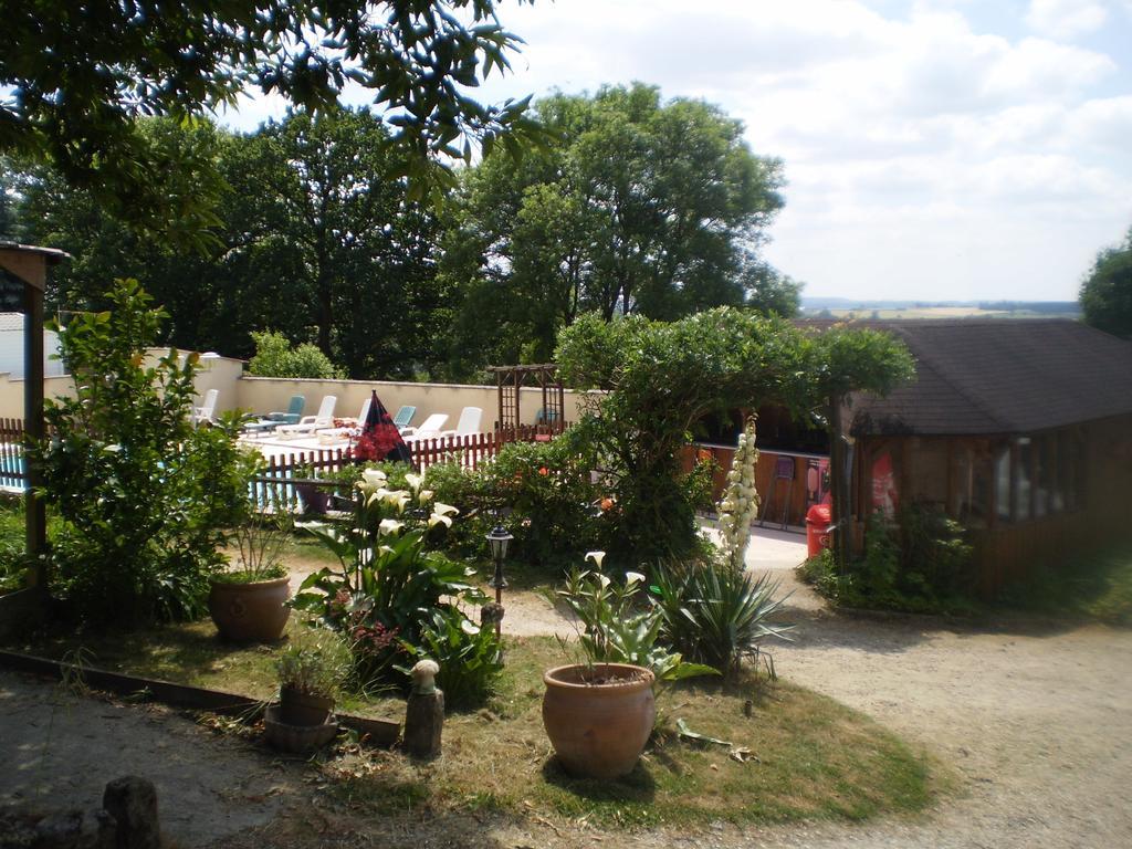 Camping Le Bois Jahan Brunelles エクステリア 写真