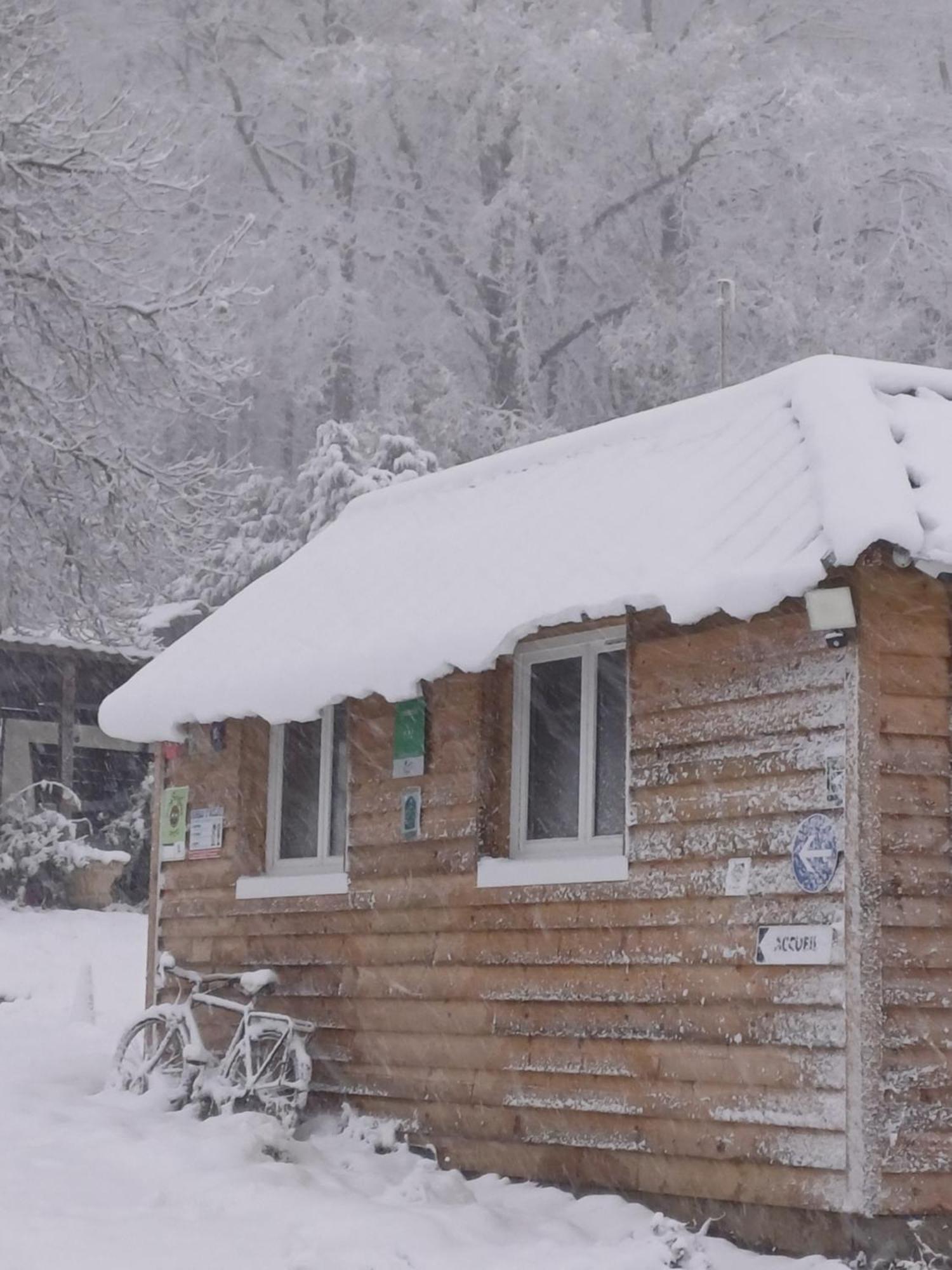 Camping Le Bois Jahan Brunelles エクステリア 写真