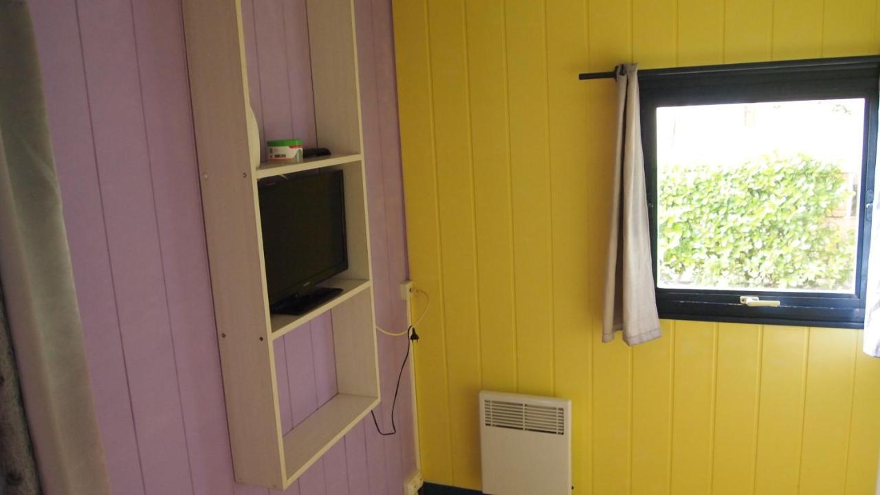 Camping Le Bois Jahan Brunelles エクステリア 写真